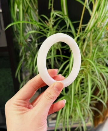 Siberian White Jade Round Bangle Natural Jade Bracelet 59 mm #1575