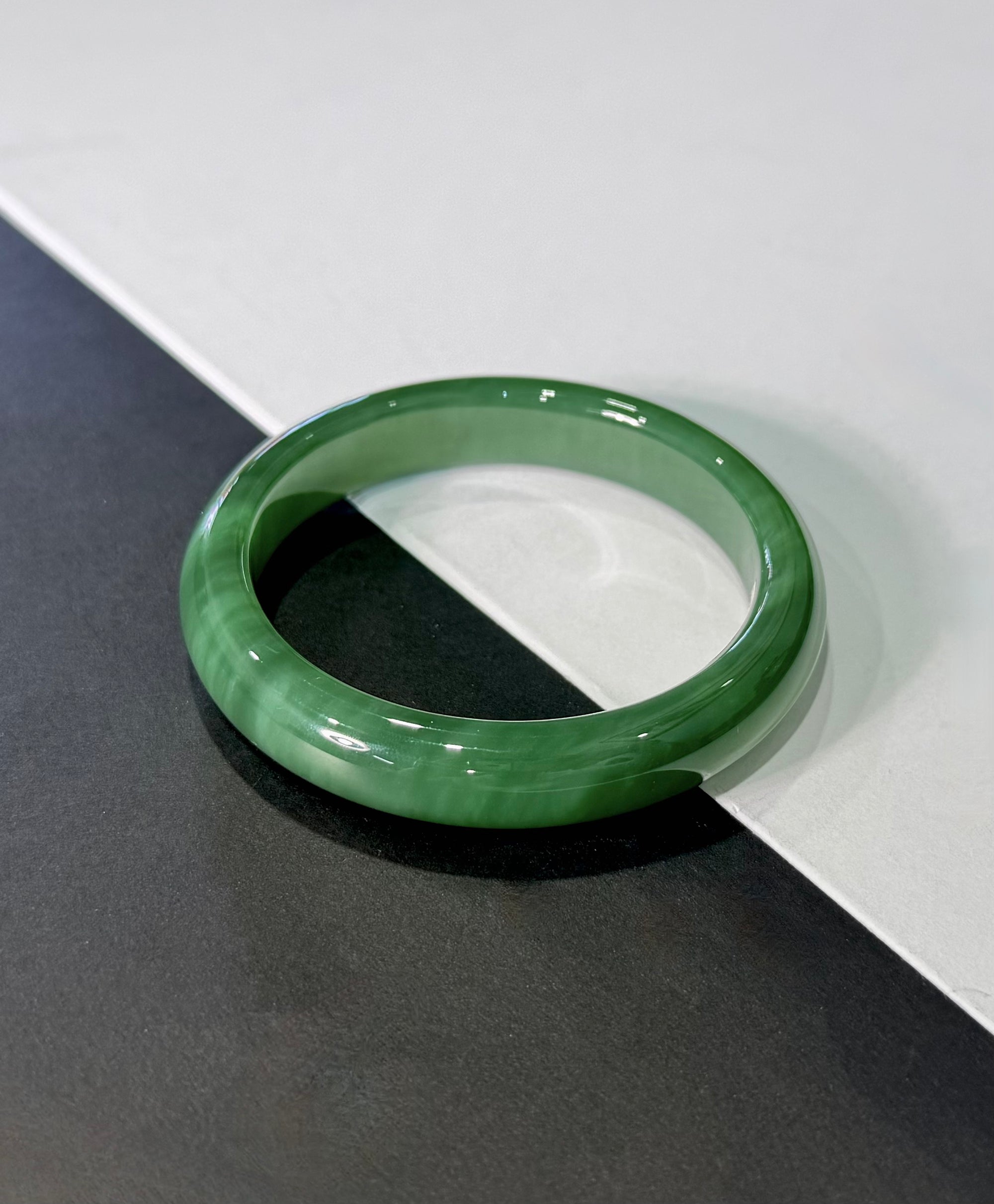 Siberian Jade Bangle Top Grade Chatoyant Natural Jade Bracelet 60.5mm #556