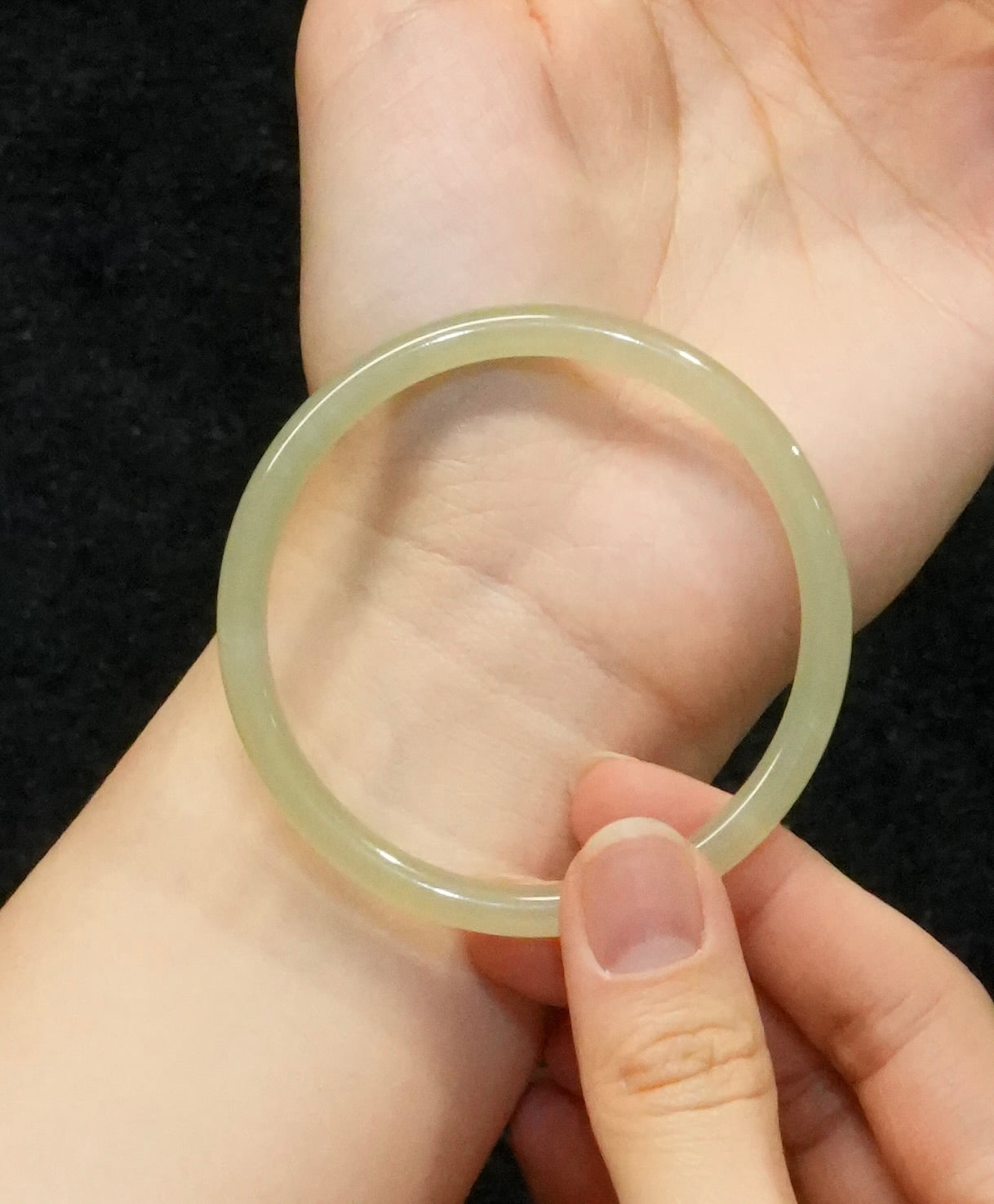 Hetian Jade Round Bangle 56.7mm #2852