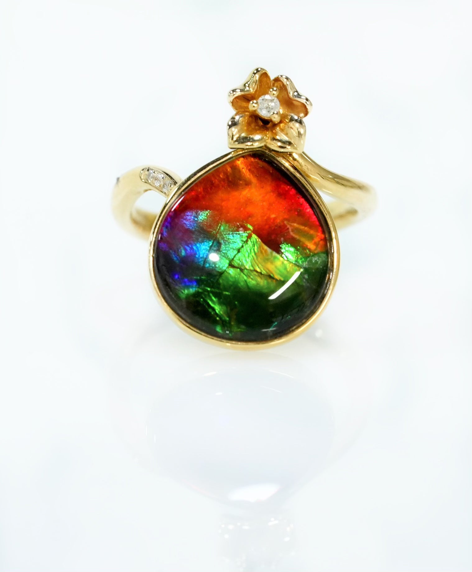 18K FlameHeart Ammolite Ring #927