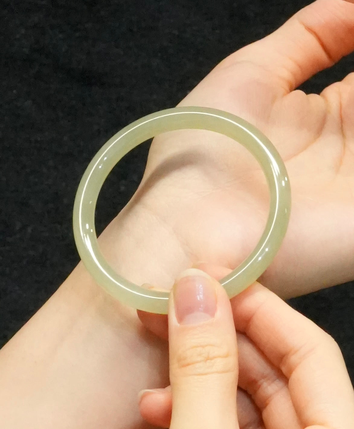 Hetian Jade Round Bangle 52.7mm #2850