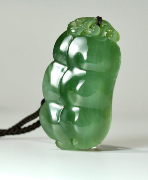 Chatoyant Jade Bean Pendant Necklace #1547