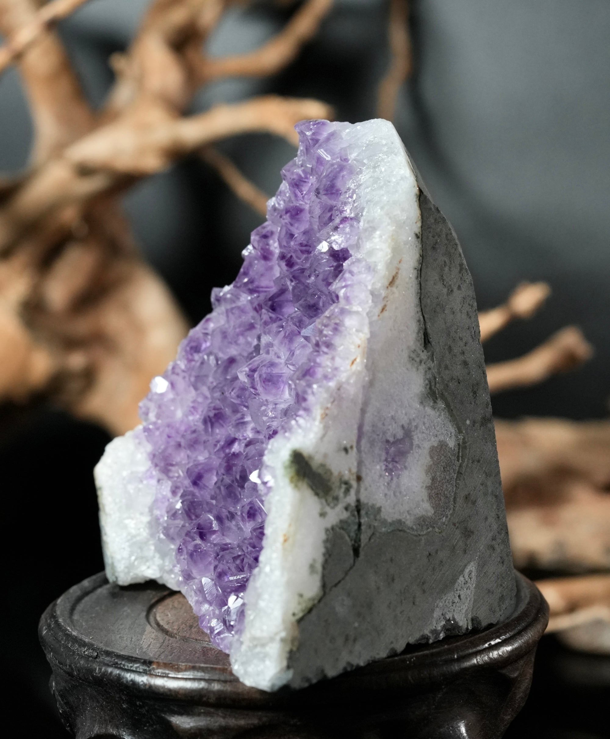 紫水晶半晶洞底座切割（0.88 磅）#2601