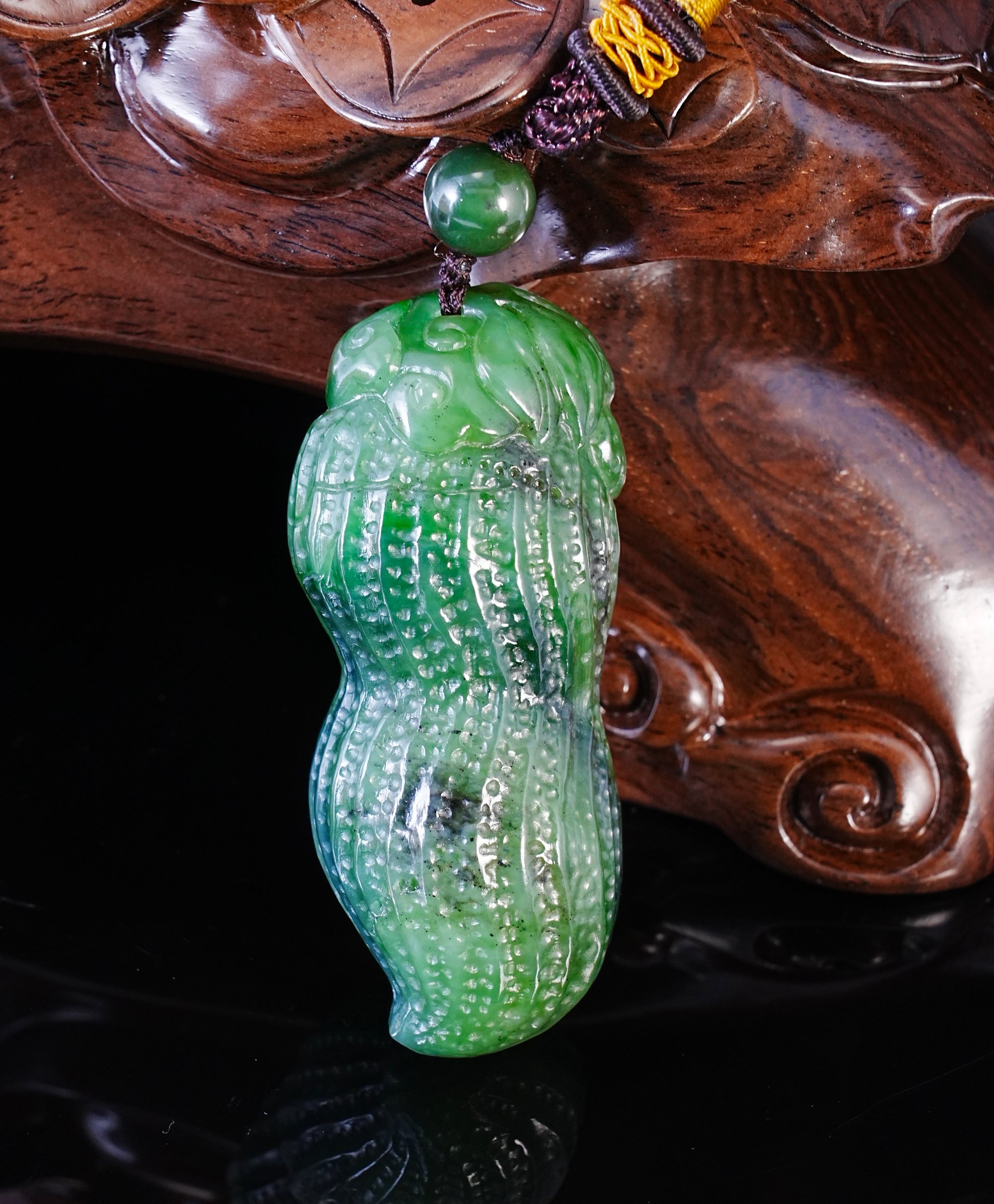 Peanut Canadian Jade Palm Stone #1776