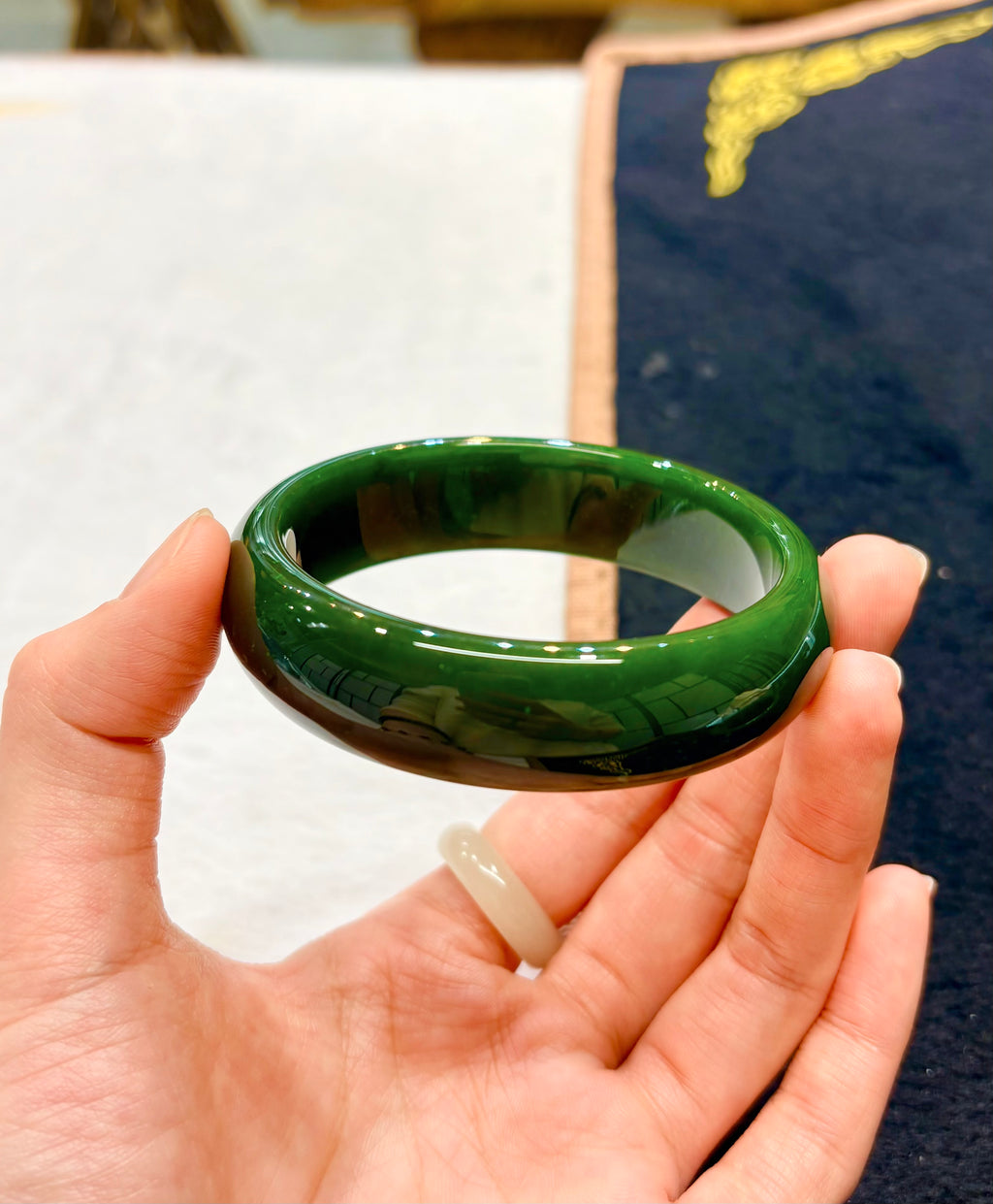 AA Canadian Polar Jade Bangle 58.3mm #2188