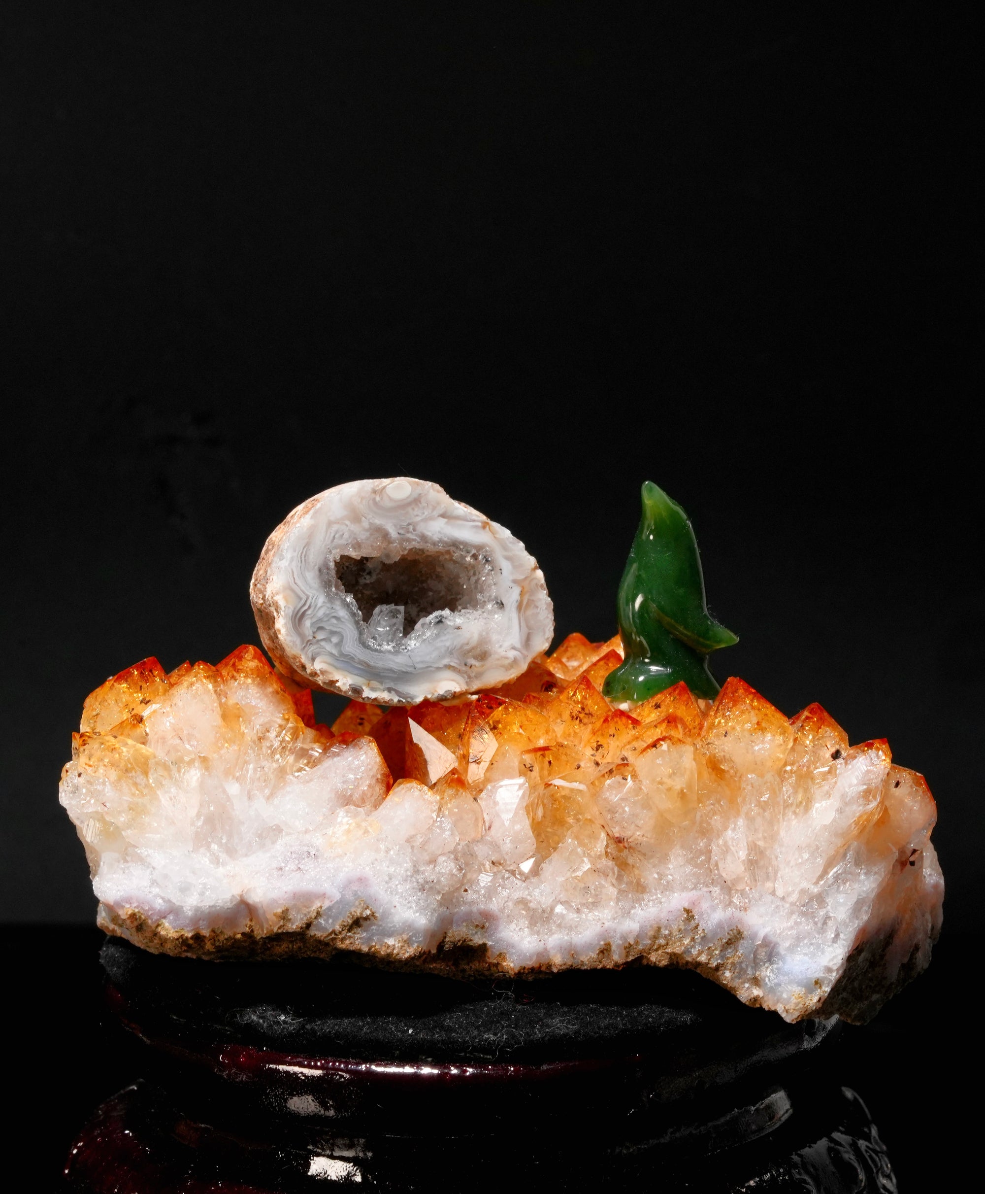 Penguin on Citrine Stone Art  (0.8LB) #2802