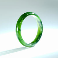 A CANADIAN JADE BANGLE 58MM #995