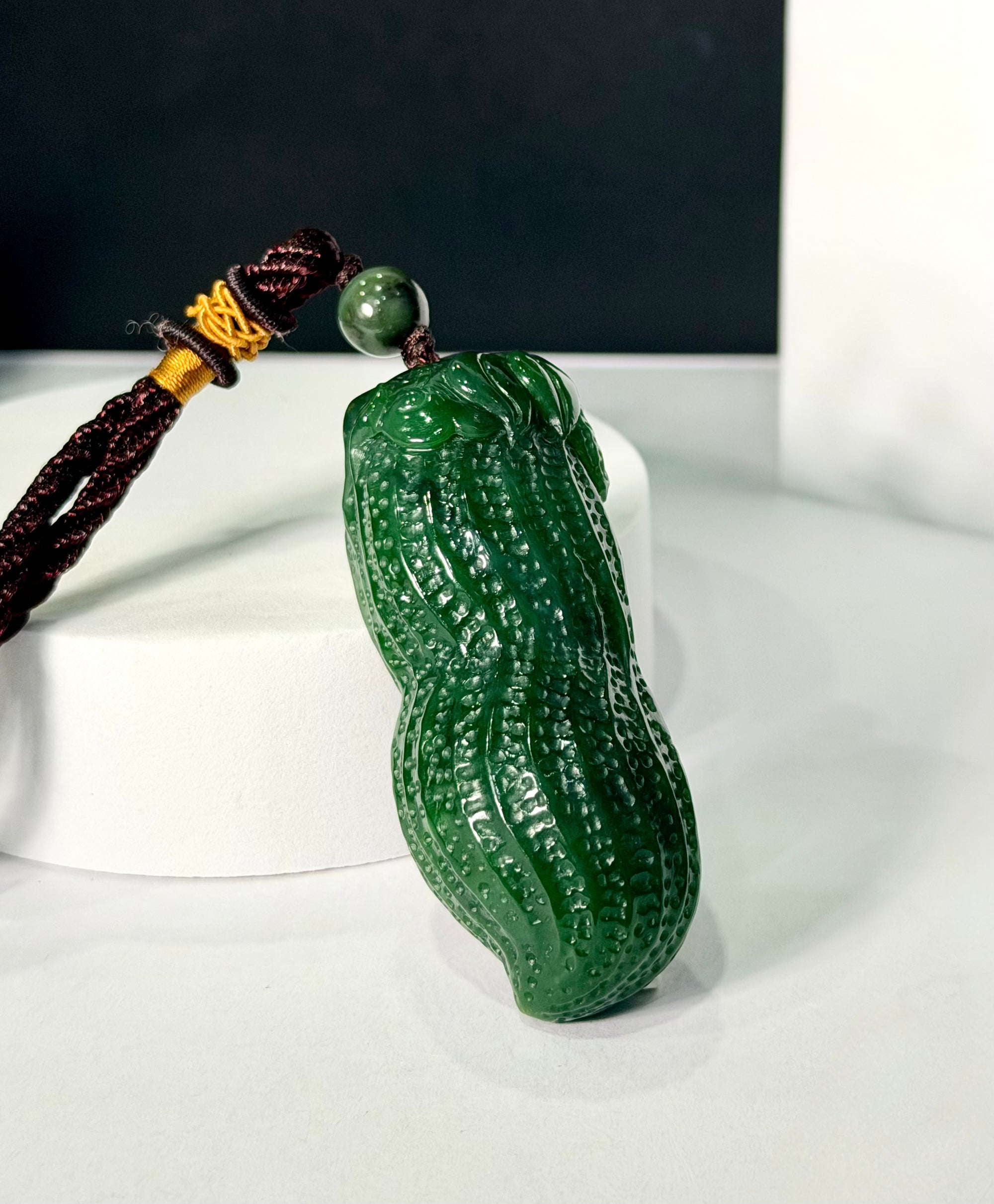 一路生花｜玉雕花生碧玉手把件 #1776