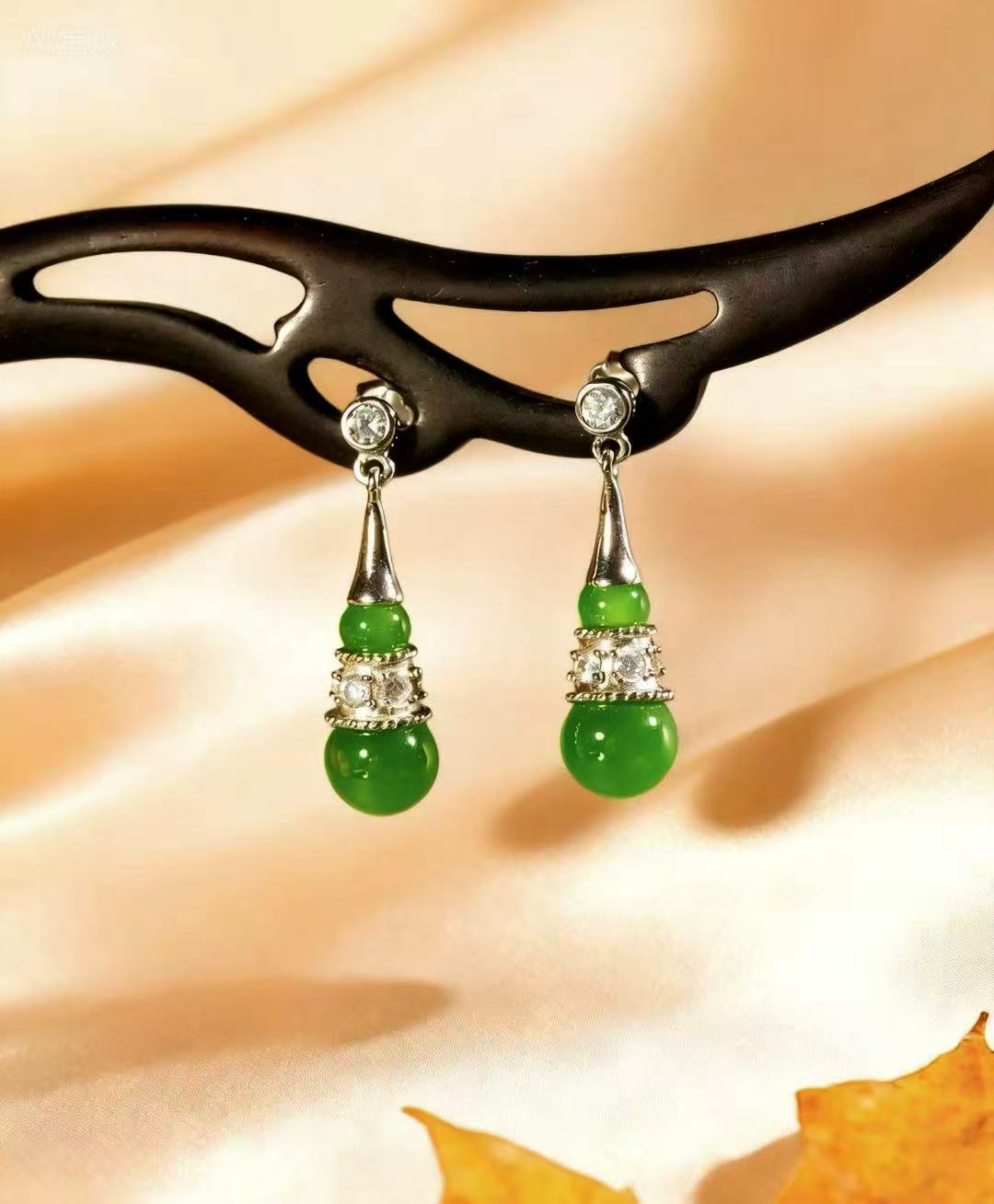 Jade Gourd Earrings #1070