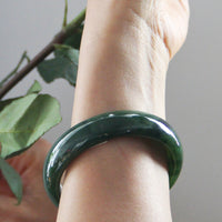 A CANADIAN JADE BANGLE 60MM #1056