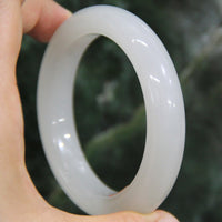 WHITE JADE BANGLE 56.6MM #686