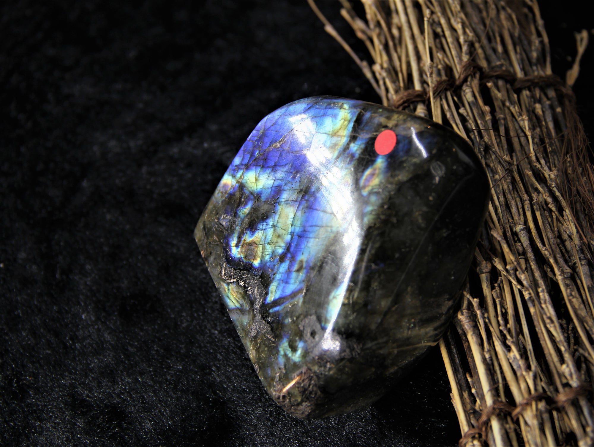 Iridescence Labradorite Polished Decorative & Healing Stone #939