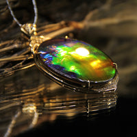 18k Oval Ammolite Pendant  #1539