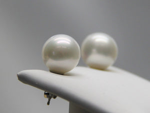 FRESHWATER CULTURED PEARL STUDS #1606